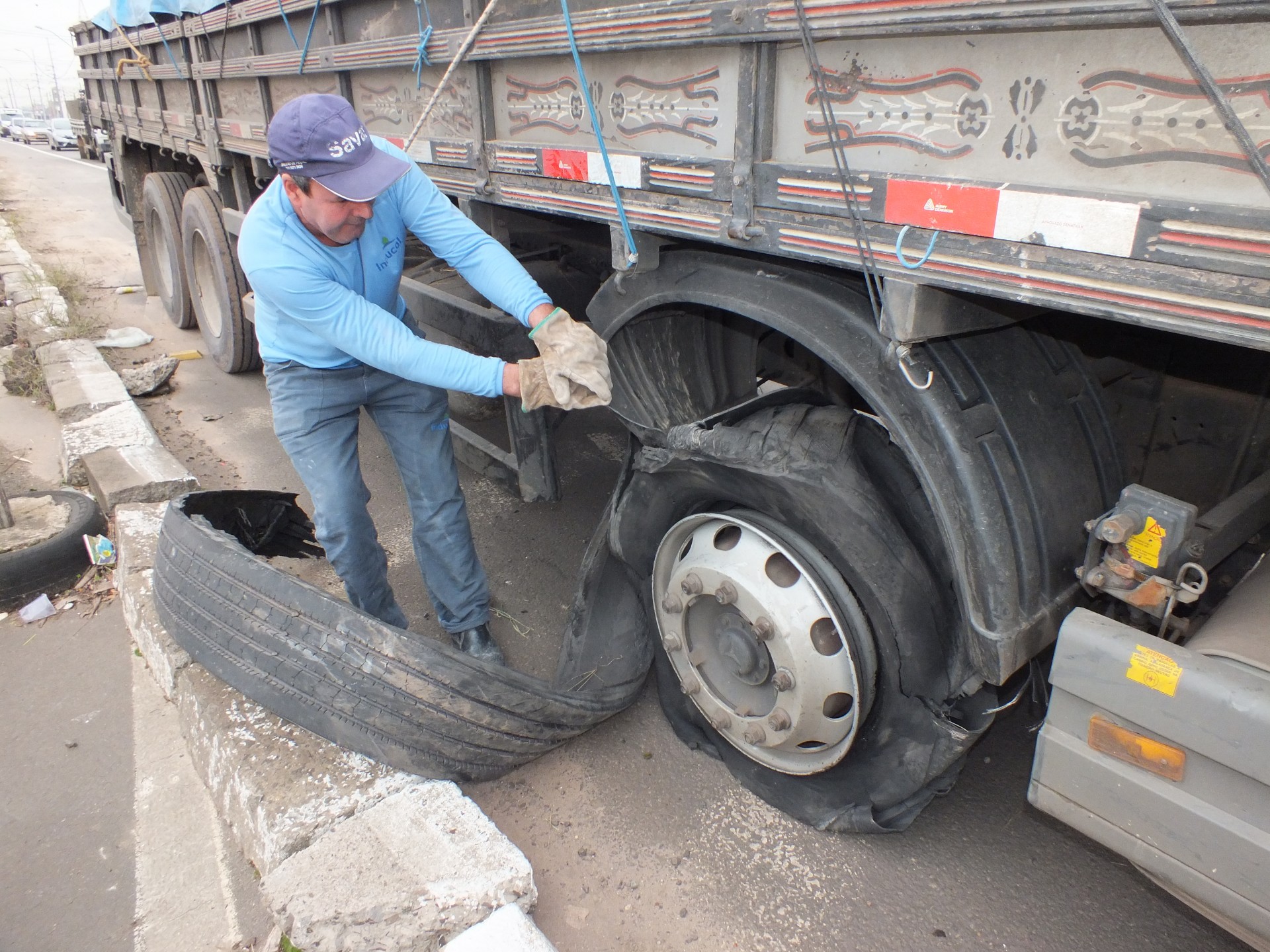 cuidados com os pneus do caminhão